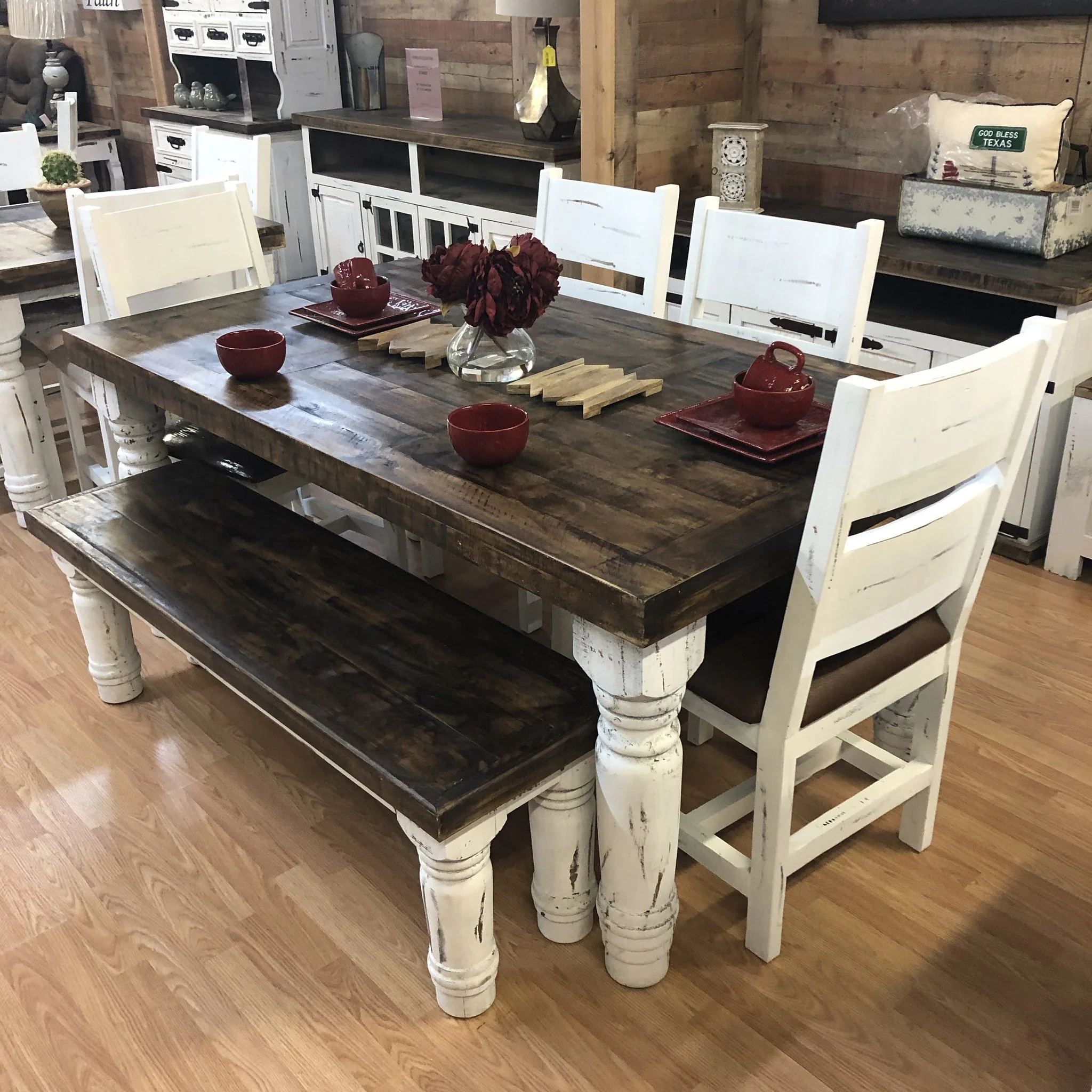 Gatlinburg Dining Set - Image 3