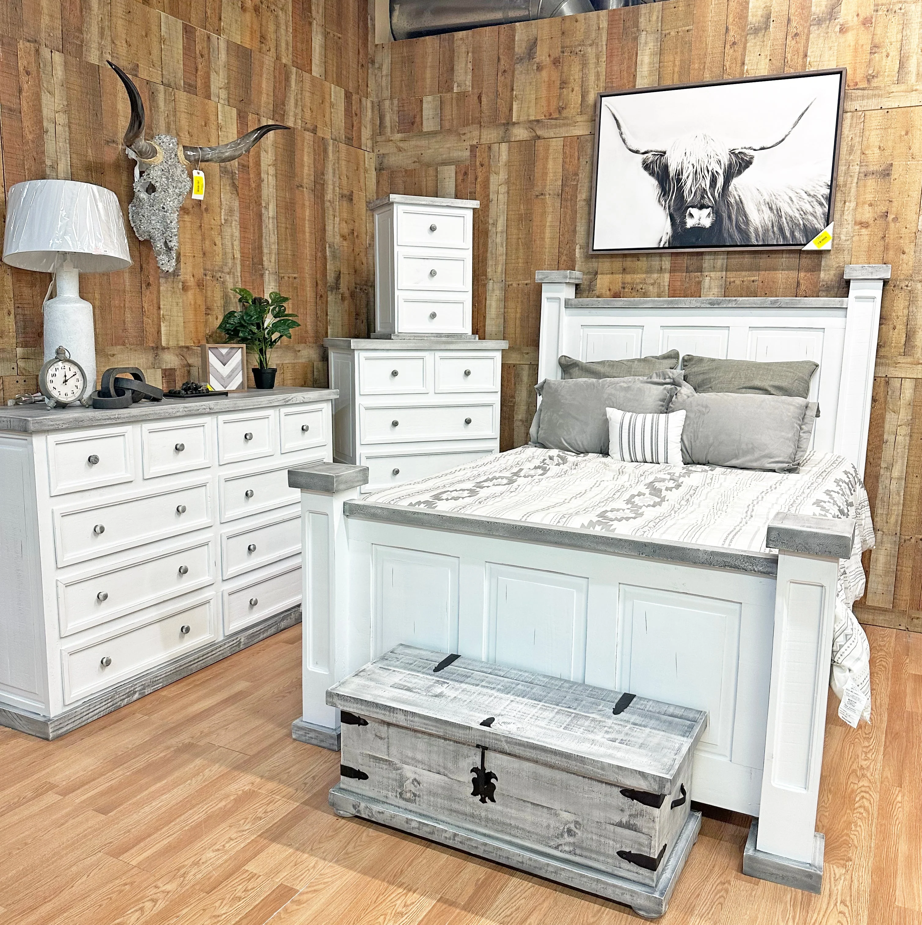 Providence Bedroom Doorbuster - Image 3