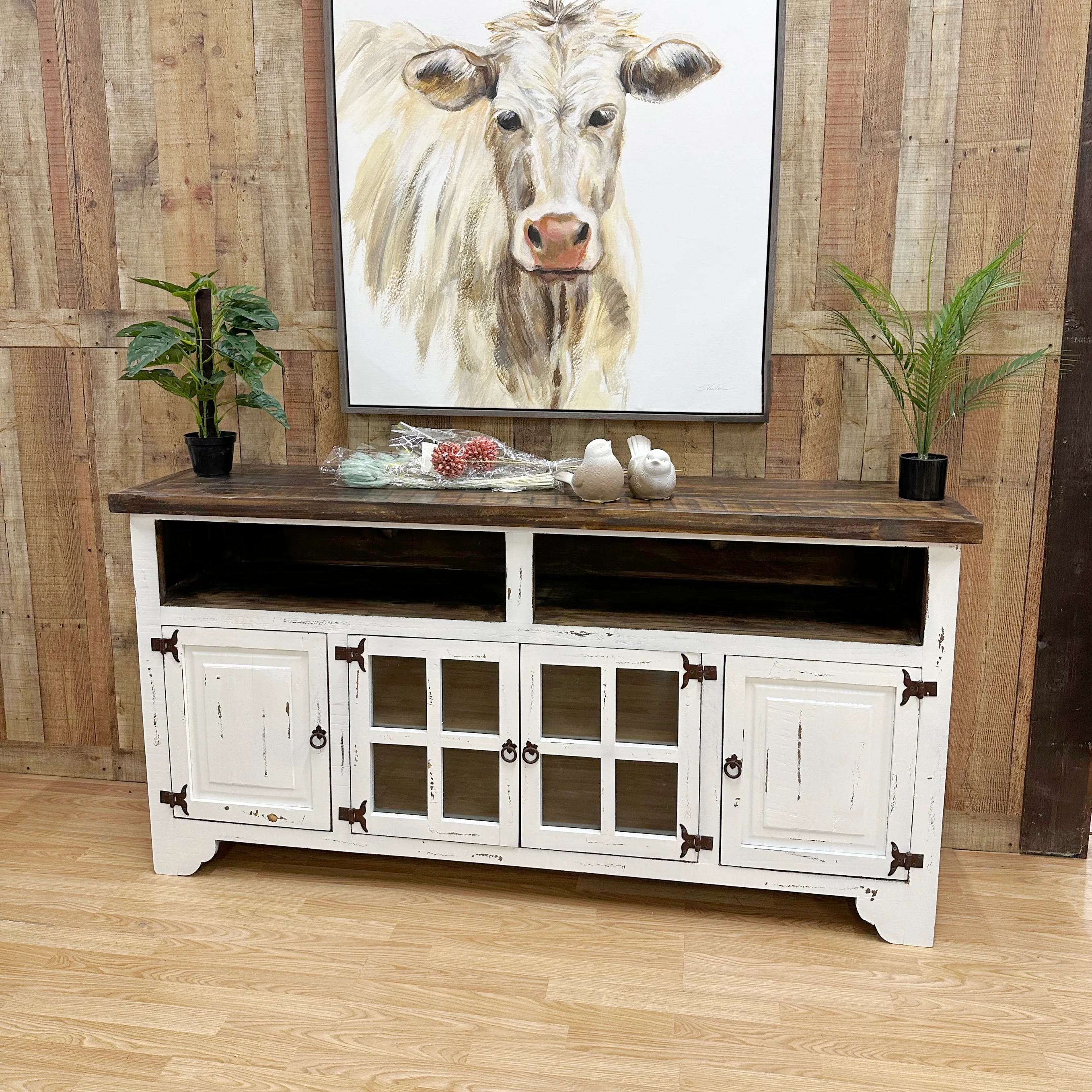 Shenandoah 70" TV Stand - Image 4