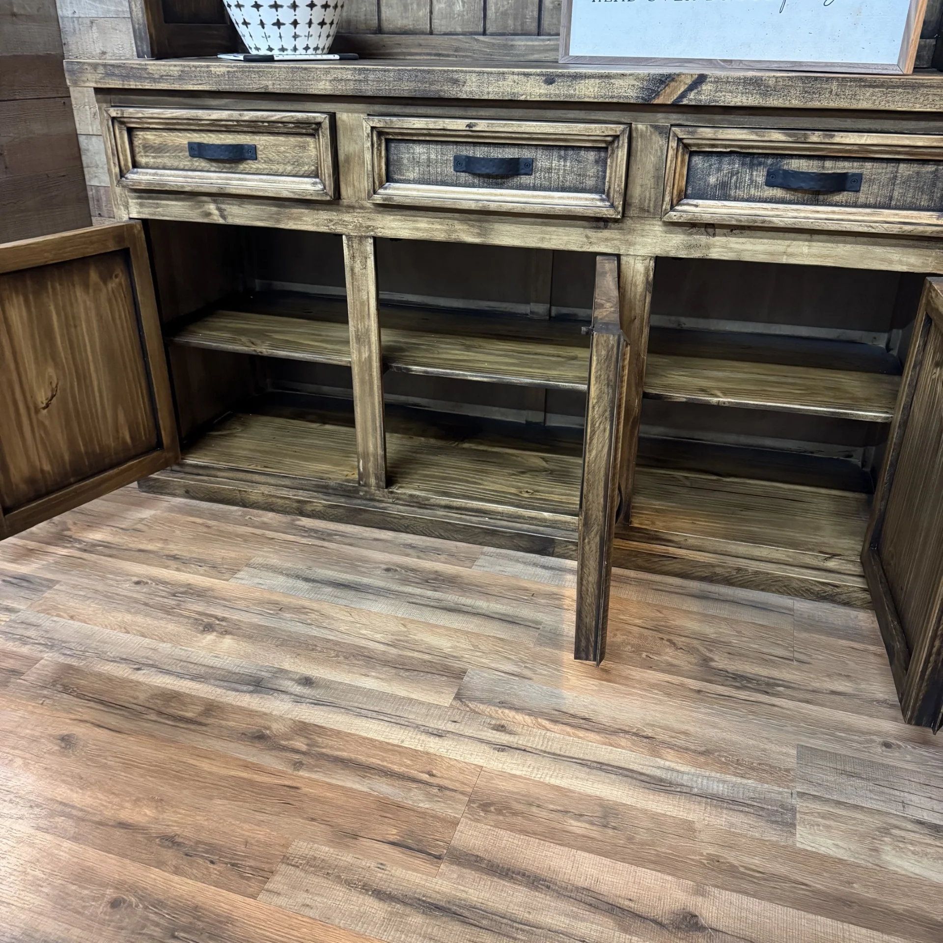 Westwood Hutch Set - Image 3